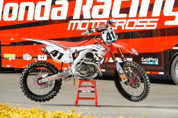ラスト1点限り!【アウトレット】デカール Throttle Jockey '14デザイン/チームHONDA MUSCLE.MILK:CRF250R '14-17/CRF450R '13-16用 ラスト1点限り!【アウトレット】デカール Throttle Jockey '14デザイン/チームHONDA MUSCLE.MILK:CRF250R '14-17/CRF450R '13-16用